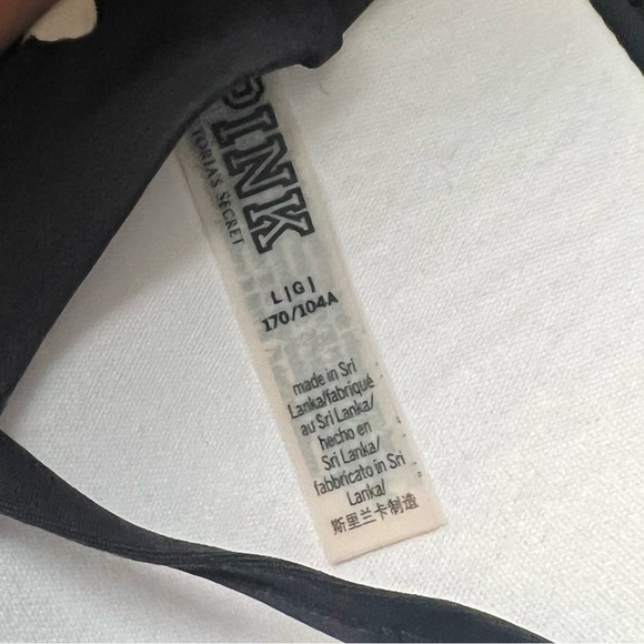 Hawaiian Print Beige and Black Underwire Bikini Swim Top - Picture 3 of 3